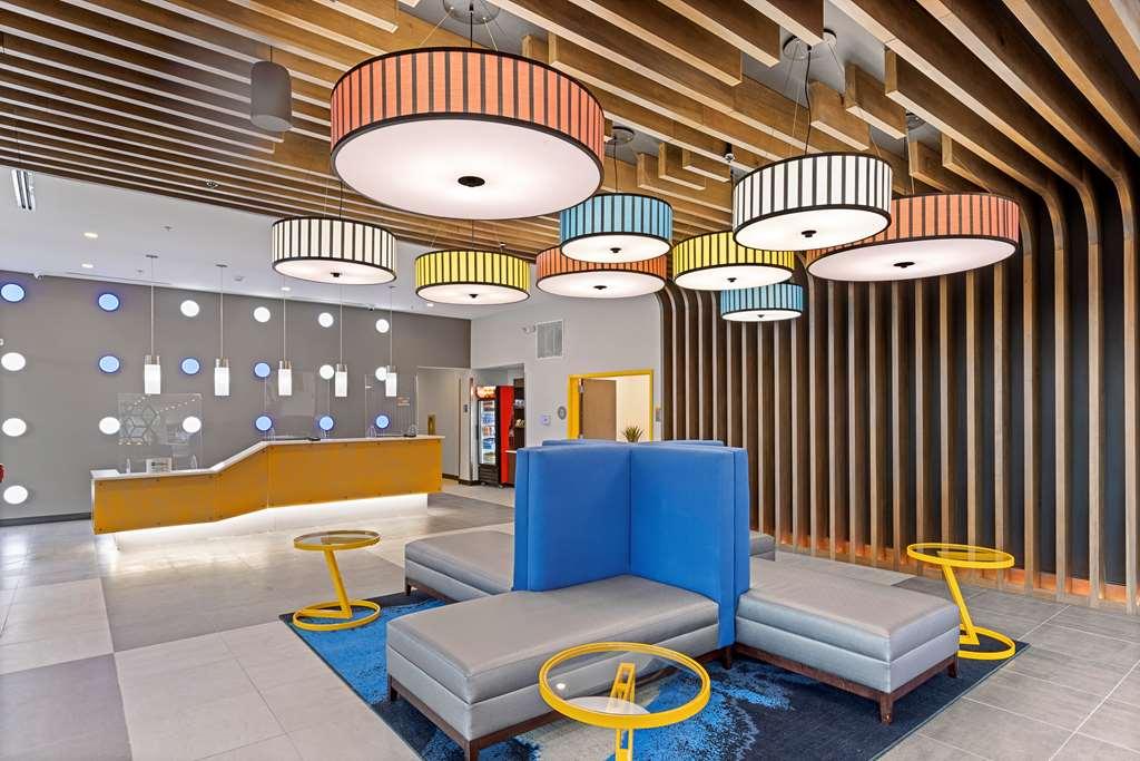 Glo Best Western Savannah-Gateway I-95 Interior photo